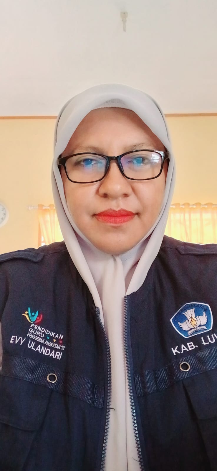 EVY ULANDARI,S.Pd.I